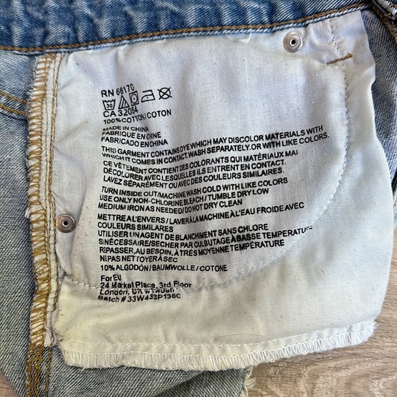 BDG Mid Rise Freja Vintage Fit distressed denim shorts - Picture 7 of 8